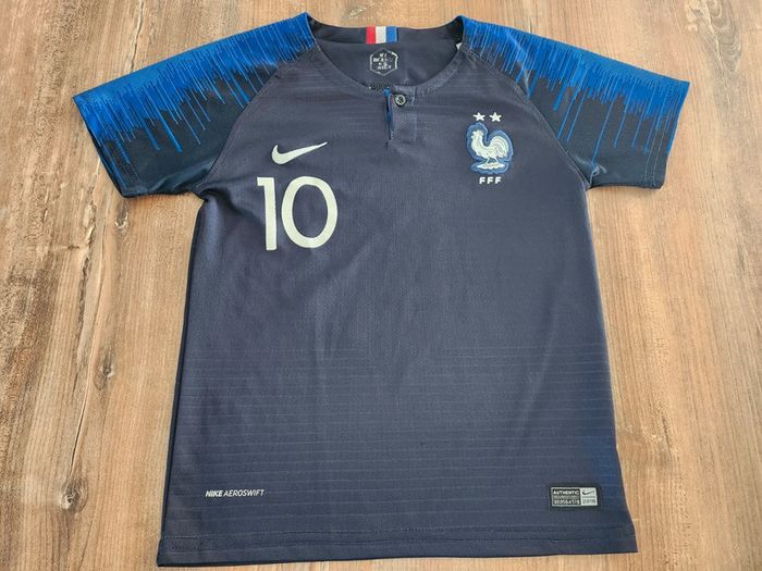 Maillot de foot Nike Équipe de France 2 étoiles bleu marine numero 10 avec MBappé - photo numéro 5