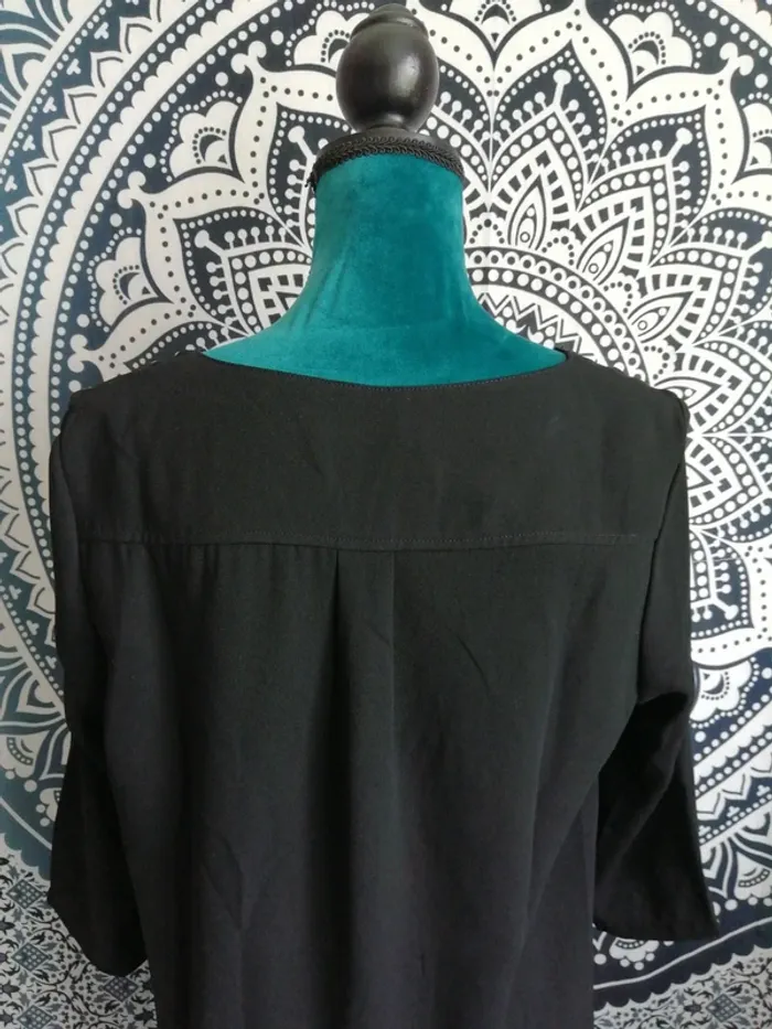 Robe noire manches trois quart col v / camaïeu / (M) - photo numéro 6