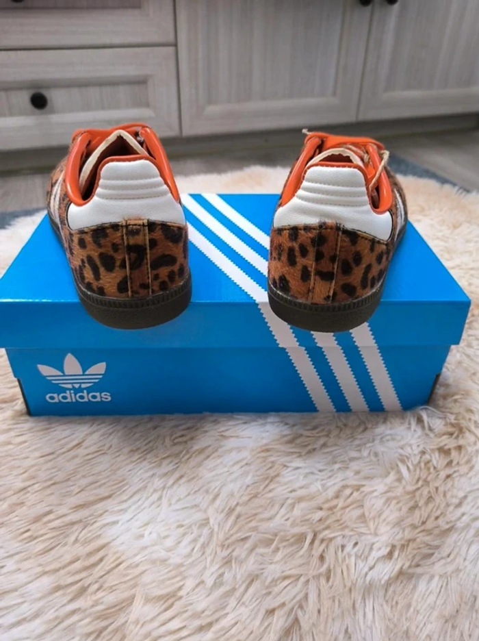 Adidas Spezial- Urban - Neuf avec étiquettes 40 - photo numéro 4