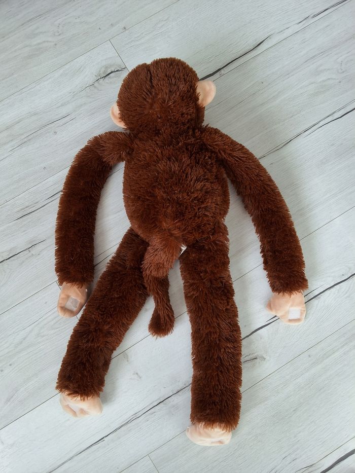 Grande peluche singe 73 cm de hauteur avec scratchs aux mains et pieds - photo numéro 4