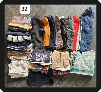 Lot de 34 vêtements hiver garçon 12 mois