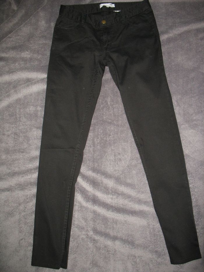 PANTALON SLIM NOIR "LA HALLE" - TAILLE 38 - n°01