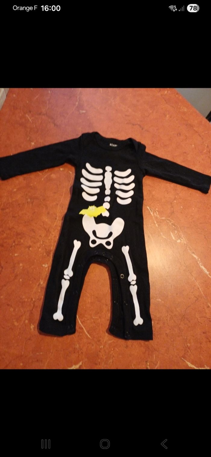 Combinaison bébé taille 3 mois