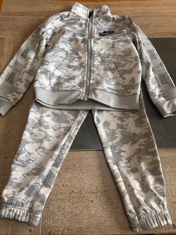 Ensemble Nike t2-3ans