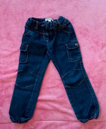 Jeans Vertbaudet taille 4 ans en très bon état