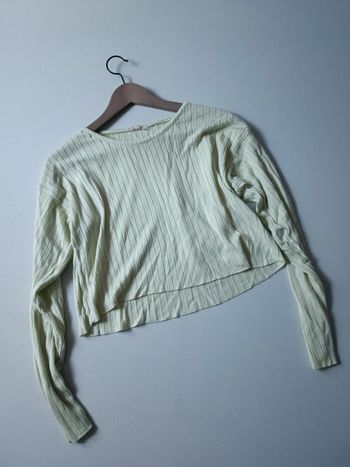 Petit pull court et léger 38/40