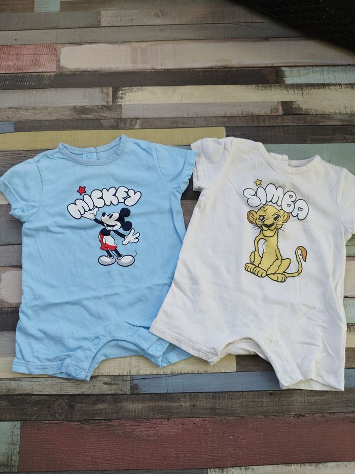 Lot de vêtements - photo numéro 4