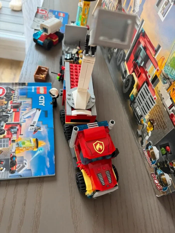 Lego 60282 City Fire L’unité de Commandement des Pompiers - photo numéro 5