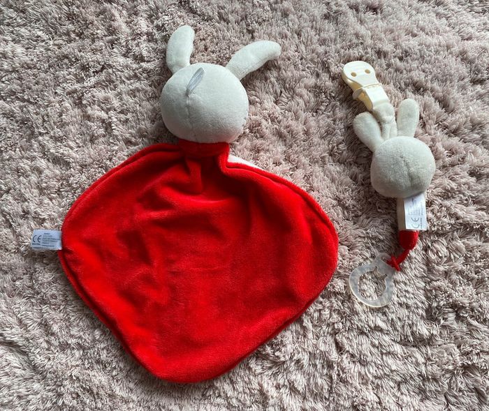 Doudou et accroche tétine Smile Rabbit - photo numéro 2