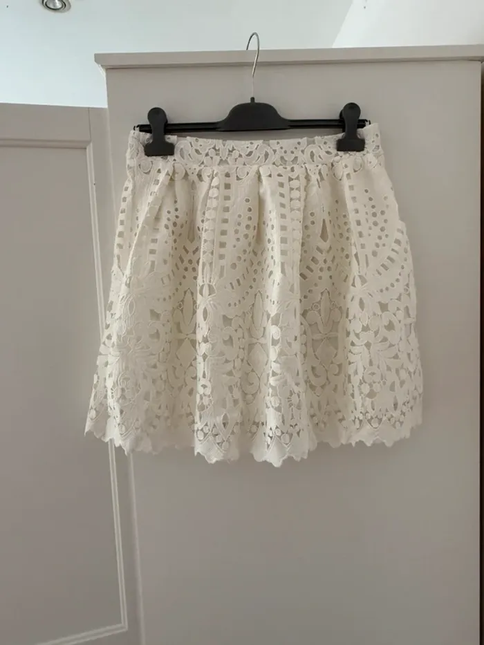 superbe jupe brodee Daphnea neuve 🌸 40 L