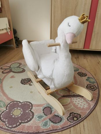 Cygne à bascule en bois