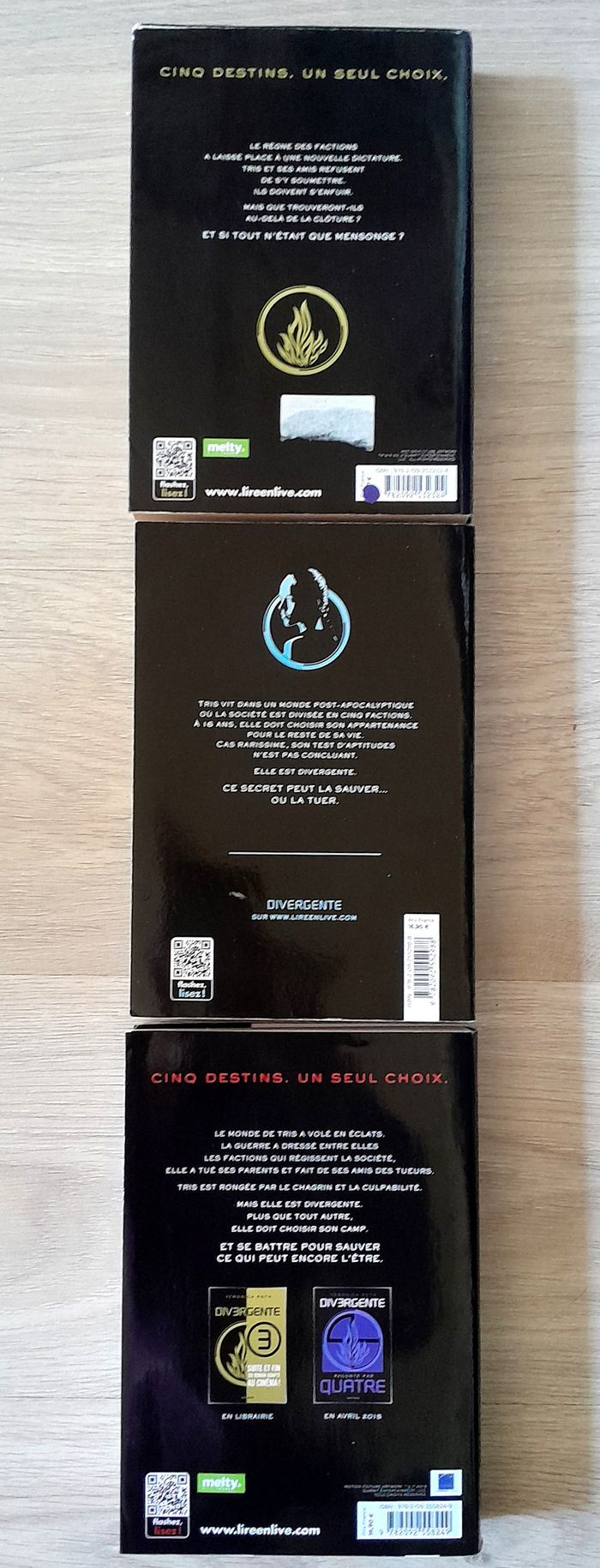 Divergente - veronica roth tome 1,2,3 - photo numéro 2