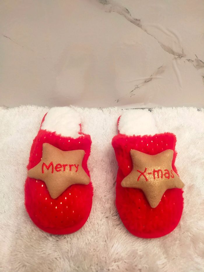 Jolie pantoufles rouge de Noël confortable et chaude taille 38/39