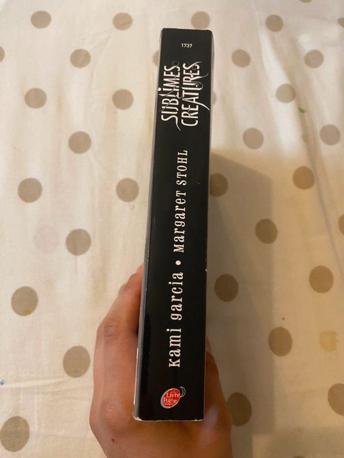 livre/roman, sublime créature de Kami Garcia et Margaret Stohl - photo numéro 6