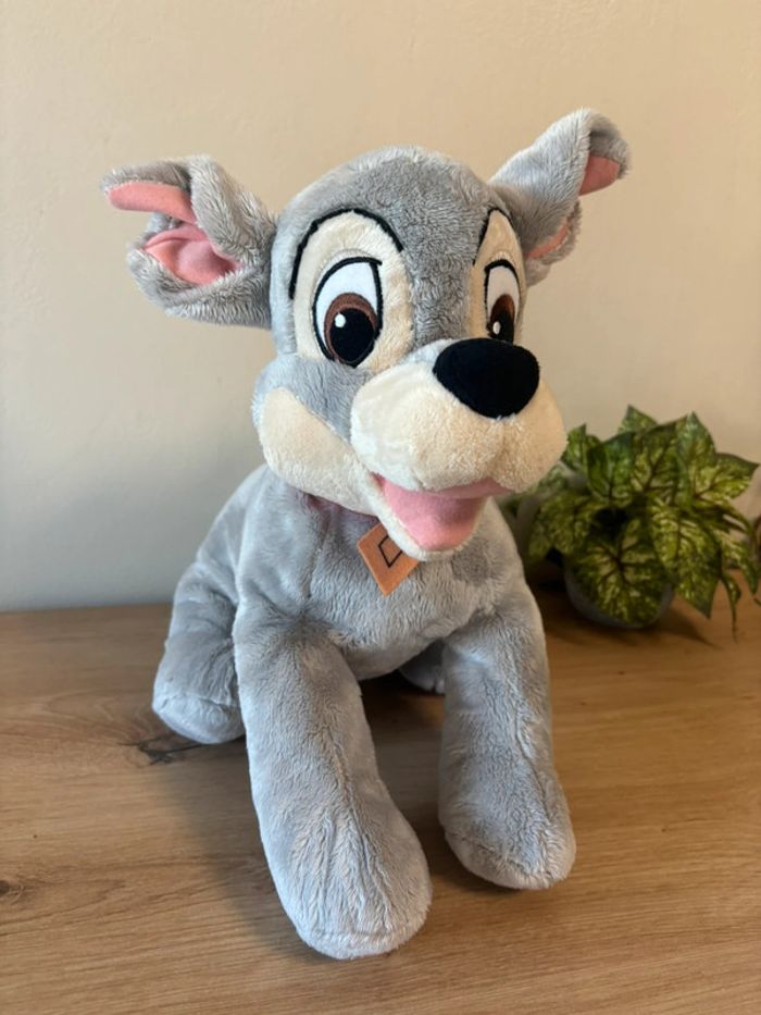 Doudou peluche chien gris collier la belle et le clochard Disney simba toys - photo numéro 2