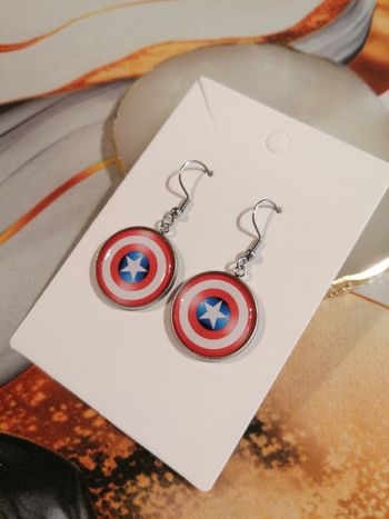 Boucle d'oreille captain america