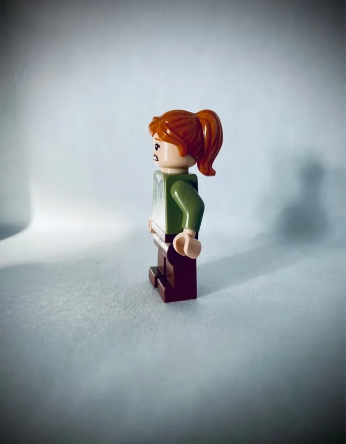 Minifigurine LEGO Jurassic World - Claire Dearing (Réf.Jw021) - Très bon état - photo numéro 3