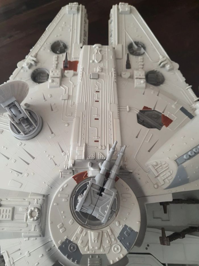 Star Wars Faucon Millenium 2004 Hasbro - photo numéro 7