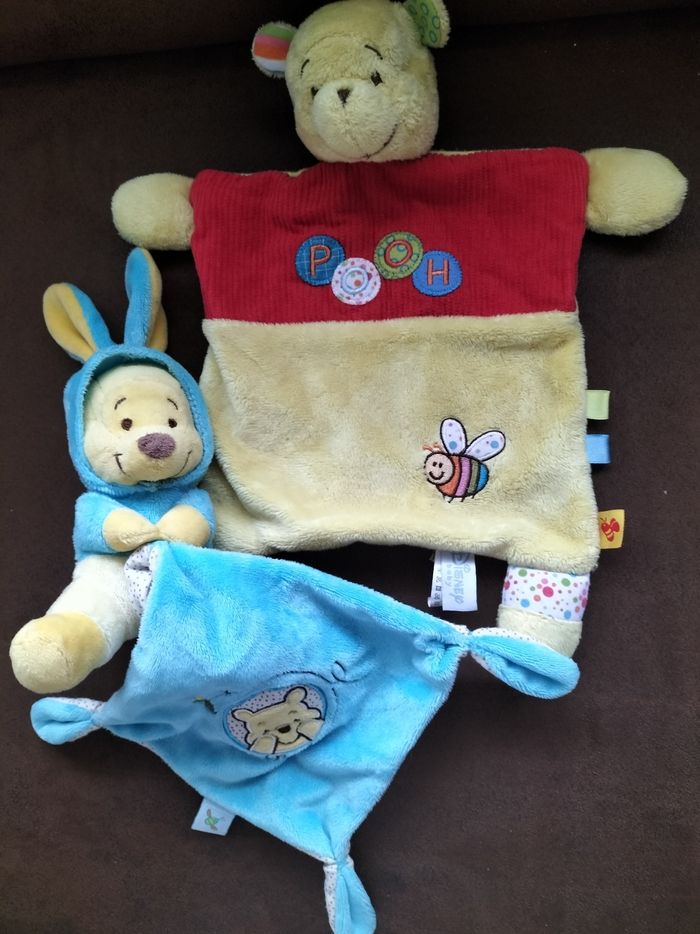 Lot de 2 doudous Winnie l'ourson