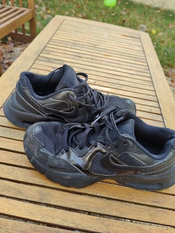 Chaussures Nike – Taille 39 – Bon état
