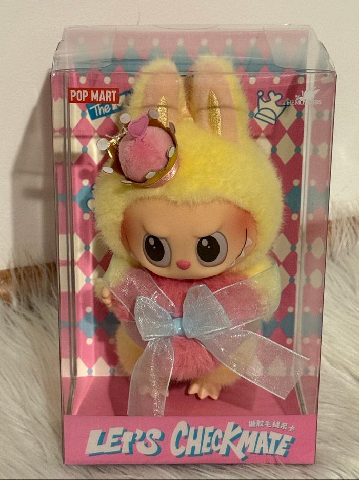 Popmart Labubu Let’s checkmate
