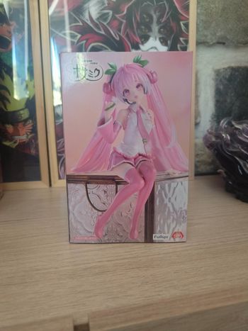 Figurine Noodle stopper Sakura miku