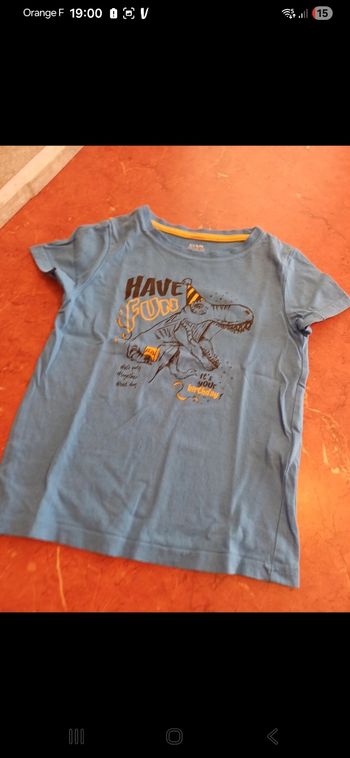 T.shirt garçon taille 4 ans