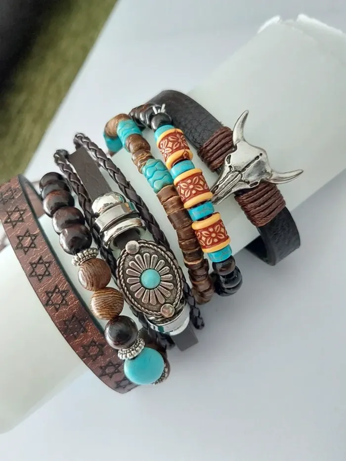 Bracelet en cuir - style western ethnique - breloque argenté 🌙 - photo numéro 3