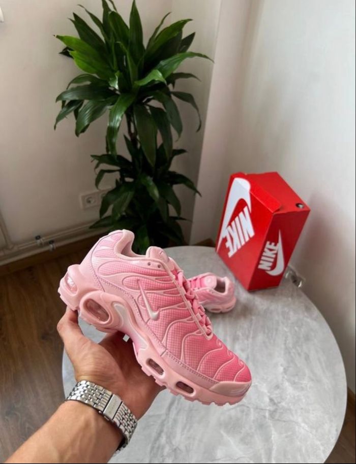 Nike tn Atlanta rose 41 - photo numéro 2