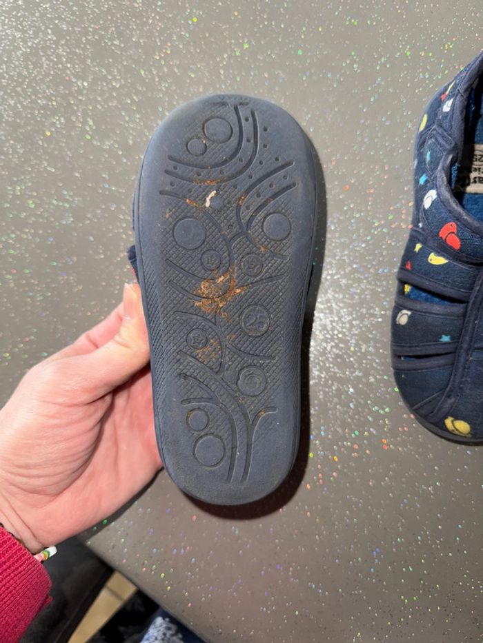 Chausson enfants taille 25 - photo numéro 2