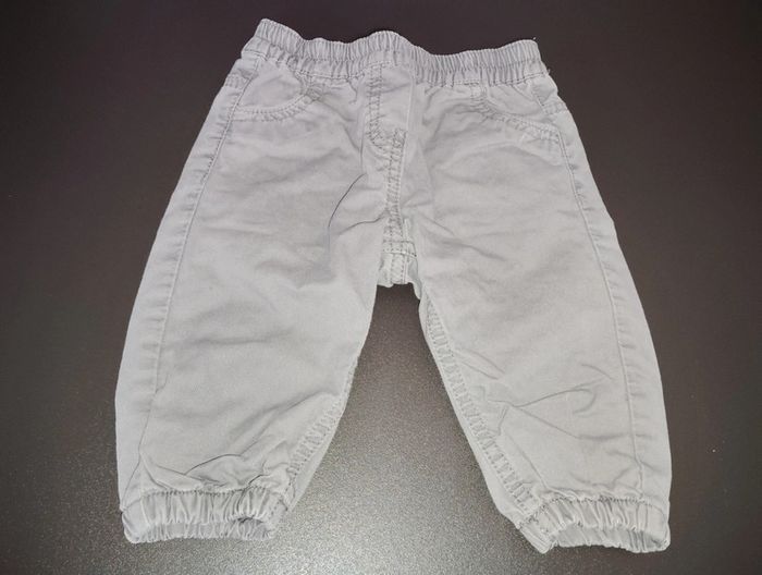 Pantalon 6 mois - photo numéro 2