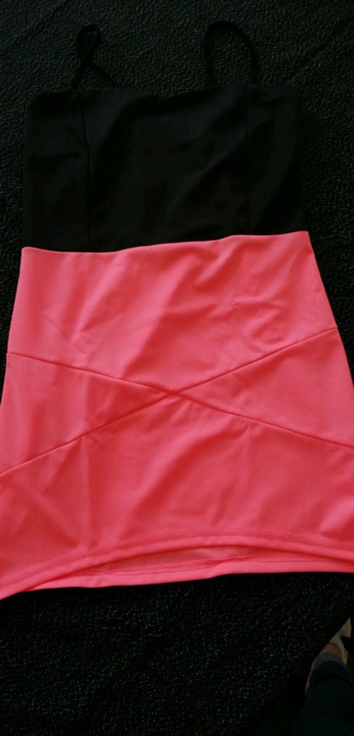 Tunique rose et noir