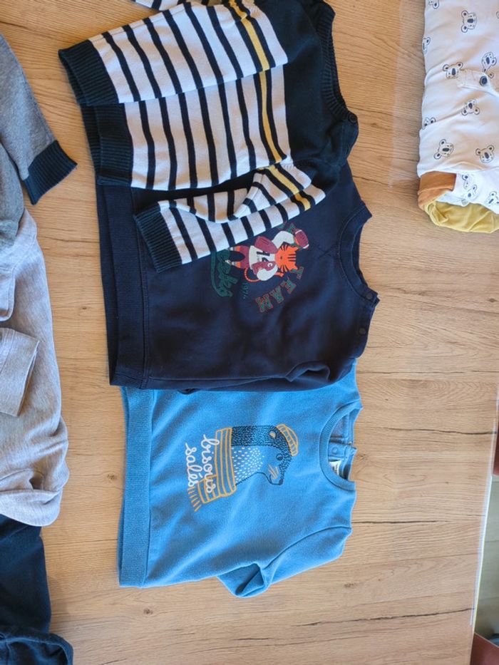 Lot de 6 pulls et sweat 18 mois - photo numéro 3