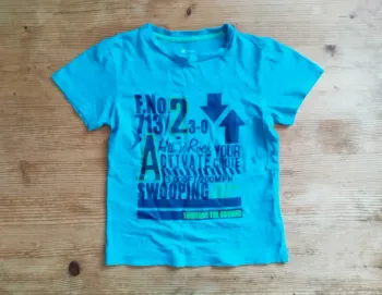 T-shirt garçon turquoise – Taille 8 ans/128 cm – Très bon état
