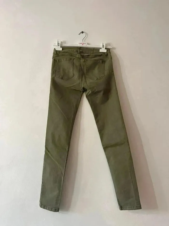 Jean vert - Pull & Bear - Taille 38 - photo numéro 4