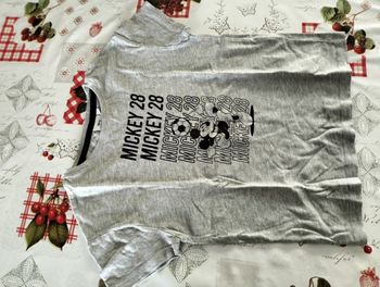 T-shirt gris manches courtes Mickey (5 ans)