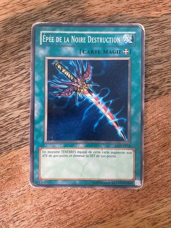 Carte Yu-Gi-Oh! Épée de la noire destruction DDY-F018 1996