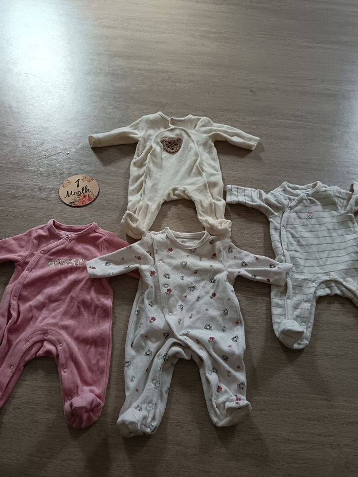 Lot de pyjamas 1 mois