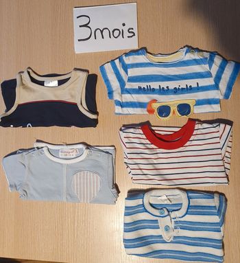 Lot 5 tee shirt bébé 3mois