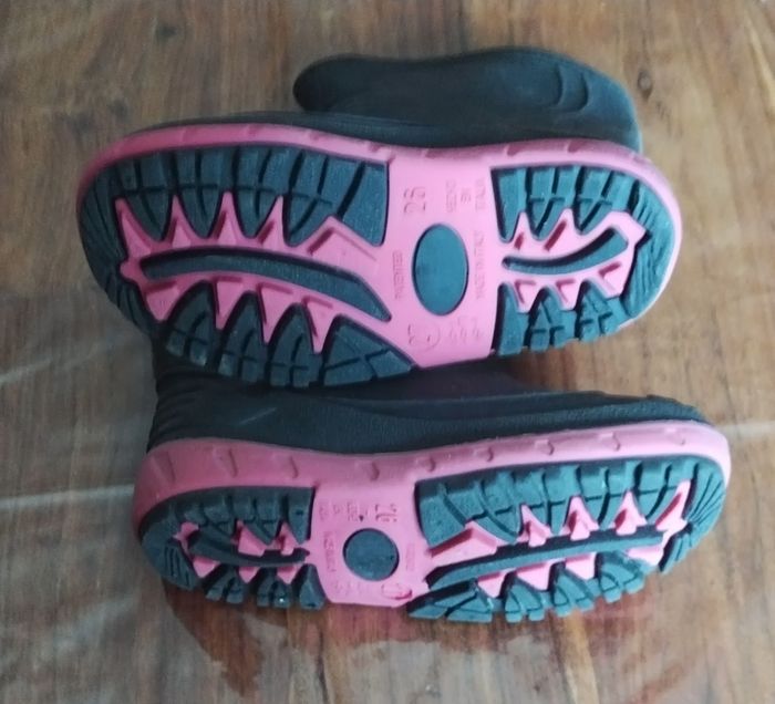 Bottes en caoutchouc taille 26-27 - photo numéro 3