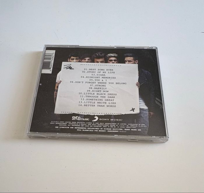 CD One Direction Midnight Memories - photo numéro 2