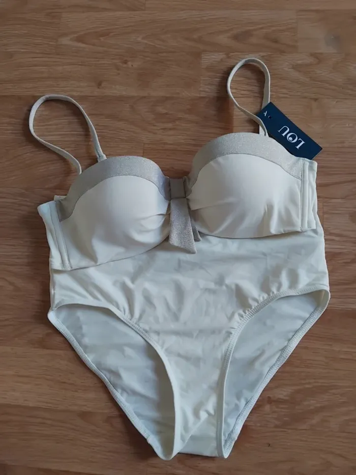 Maillot de bains deux pièces neuf 40 - photo numéro 13