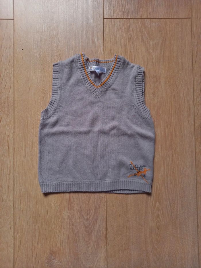 Pull sans manches gris