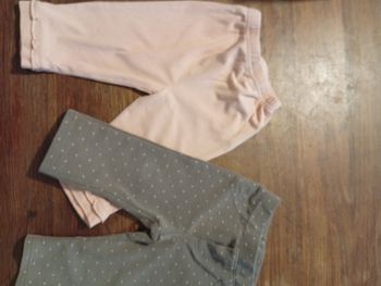 Lot de 2 pantalons taille 6 mois