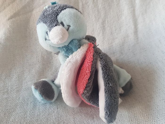 Peluche noukie's Pingouin  d'eveil