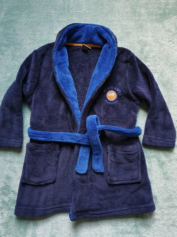 Très beau peignoir 3 ans