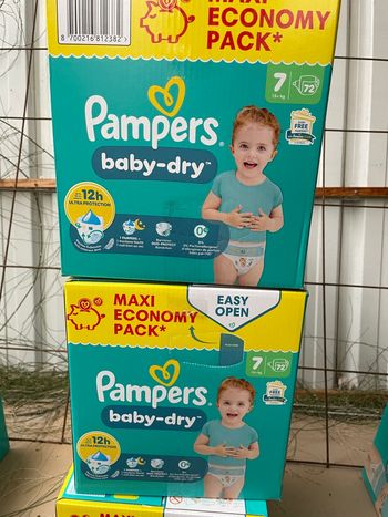 2 maxi pack Pampers taille 7 
