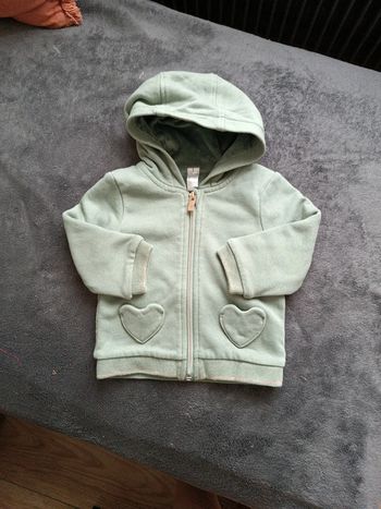 Gilet zippé à capuche