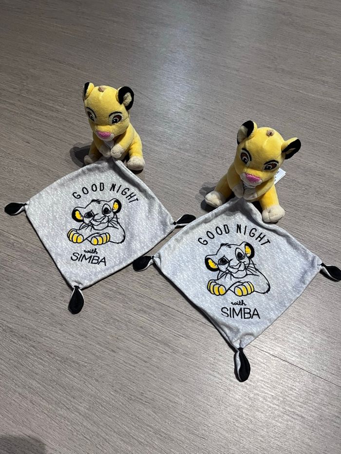 Lot 2 doudous Simba Le Roi Lion good night neufs sans étiquettes