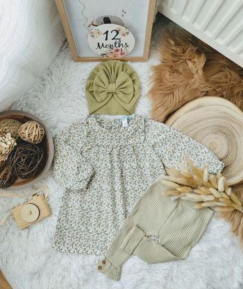 Robe fleurie+legging côtelé+ turban obaïbi/Kiabi fille 12 mois 🎀